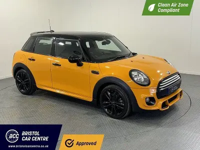 Second-hand Mini Cooper Hatch 2015 Portocaliu Hatchback