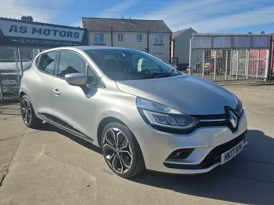 Used Renault Clio IV Dynamique 90 HP (66 kW) 2017 Silver Hatchback