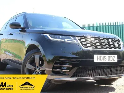 Used Land Rover Range Rover Velar R-Dynamic 245 HP (180 kW) 2019 Black SUV
