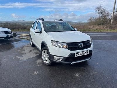Used Dacia Sandero Stepway Ambiance 90 HP (66 kW) 2013 White Hatchback