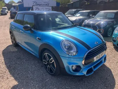 Usado Mini Cooper Hatch 2016 Azul Citadino