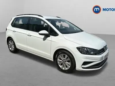Used VW Golf VII SE 131 HP (96 kW) 2018 White Hatchback