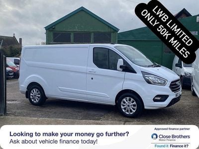 Used Ford Transit Custom Limited 130 HP (95 kW) 2022 White Van