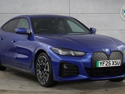 Begagnad BMW i4 M Sport 246 kW (335 HK) 2025 Blå Sedan