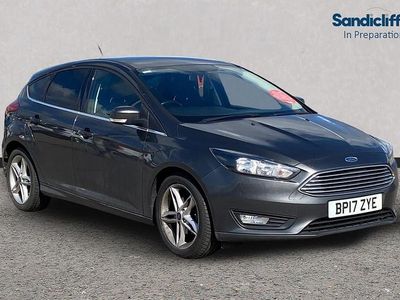 Used Ford Focus Zetec 125 HP (91 kW) 2017 Grey Hatchback