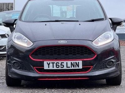 Used Ford Fiesta Zetec 140 HP (102 kW) 2015 Black Hatchback