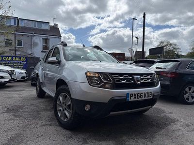 Used Dacia Duster Lauréate 110 HP (80 kW) 2016 Silver SUV