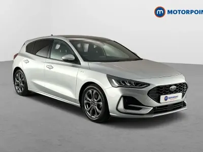 Used Ford Focus ST-Line 125 HP (91 kW) 2022 Silver Hatchback