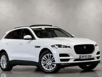 Used Jaguar F-Pace Portfolio 180 HP (132 kW) 2016 White SUV