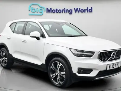 Used Volvo XC40 Inscription 150 HP (110 kW) 2019 White SUV