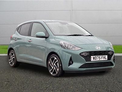 Green New 2025 Hyundai i10 Premium Hatchback | £17,499 (Good price)