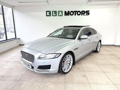 Used Jaguar XF Portfolio 180 HP (132 kW) 2016 Silver Sedan