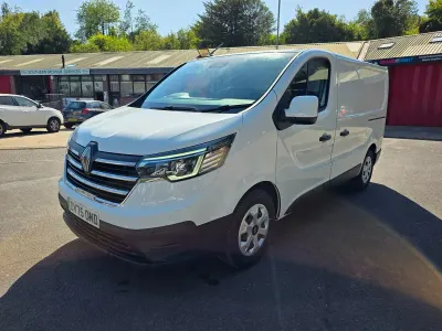 New Renault Trafic 89 kW (122 HP) 2025 White MPV