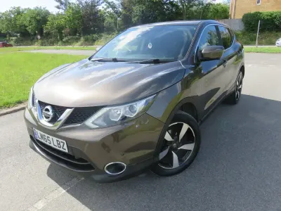 Used Nissan Qashqai N-TEC 115 HP (84 kW) 2015 Beige SUV