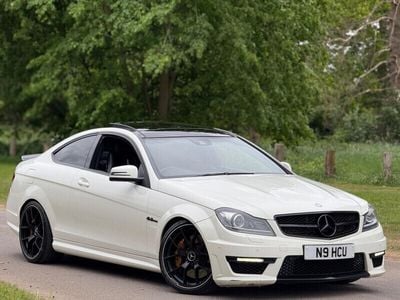 Mercedes C63 AMG
