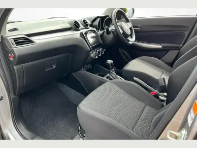 Gebraucht Suzuki Swift SZ5 82 PS (60 kW) 2024 Grau Kleinwagen