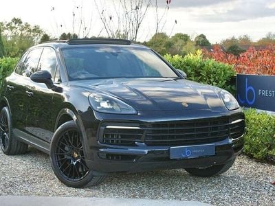 Used Porsche Cayenne 440 HP (323 kW) 2021 Black SUV