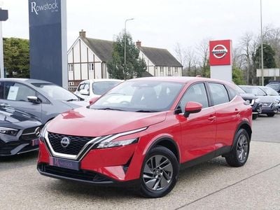 Used Nissan Qashqai Acenta Premium 2022 Red SUV