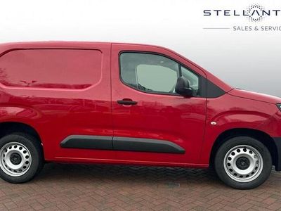 Red Used 2024 Citroën Berlingo MPV | £15,495 (Fair price)