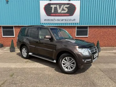 Used Mitsubishi Shogun 187 HP (137 kW) 2016 Brown SUV