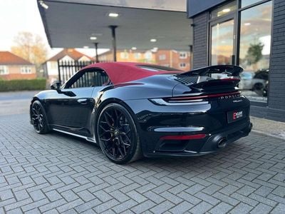 Usado Porsche 911 Turbo S Cabriolet 650 HP (478 kW) 2020 Preto Cabrios