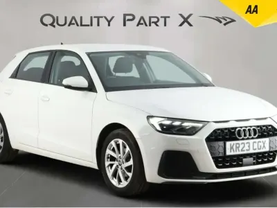 Begagnad Audi A1 Sportback Sport 95 HK (69 kW) 2023 Vit Halvkombi