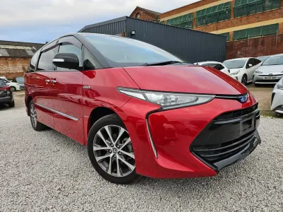 Usado Toyota Estima Hybrid Premium 2019 Vermelho Monovolume