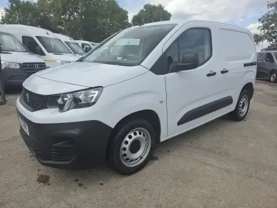 Used Peugeot Partner Premium 131 HP (96 kW) 2023 White MPV
