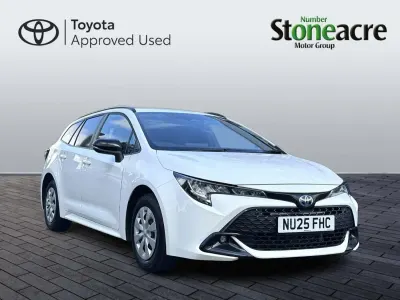 Usado Toyota Corolla 140 HP (102 kW) 2025 Branco Van