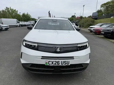 Nouă Vauxhall Grandland X Design Edition 134 CP (98 kW) 2026 Alb SUV