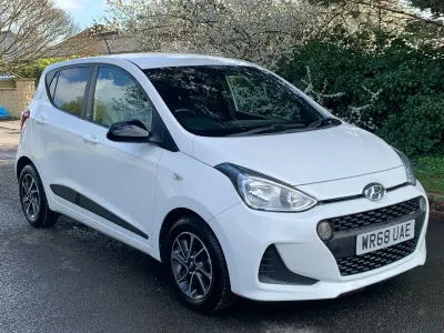Used Hyundai i10 GO! 67 HP (49 kW) 2018 White Hatchback