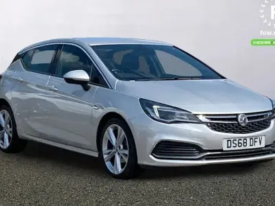 Used Vauxhall Astra SRi 150 HP (110 kW) 2018 Silver Hatchback