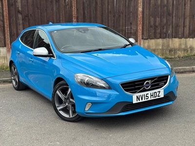 Used Volvo V40 R-Design 115 HP (84 kW) 2015 Blue Hatchback