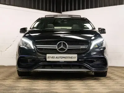 Usado Mercedes A45 AMG Premium 381 HP (280 kW) 2018 Preto Citadino