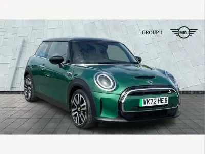 Begagnad Mini Cooper S Level 2 135 kW (184 HK) 2022 Grön Halvkombi