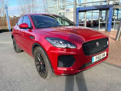 Usado Jaguar E-Pace R-Dynamic 150 HP (110 kW) 2018 Vermelho SUV