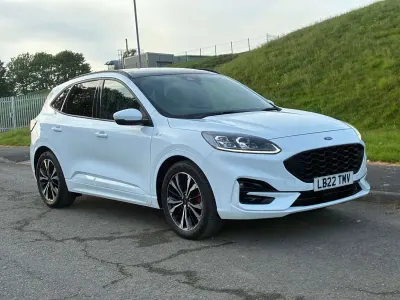 Begagnad Ford Kuga ST-Line X 2022 Vit SUV