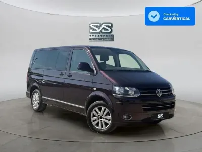 Usado VW Caravelle Executive 140 HP (102 kW) 2015 Roxo Monovolume