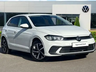 Used VW Polo Life 95 HP (69 kW) 2023 White Hatchback