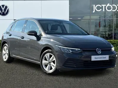 Used VW Golf VIII Life 150 HP (110 kW) 2023 Grey Hatchback