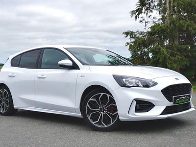 Usado Ford Focus ST-Line X 182 HP (133 kW) 2020 Branco Citadino
