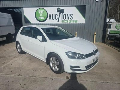 Używany VW Golf VII Edition 110 KM (80 kW) 2016 Biały Hatchback