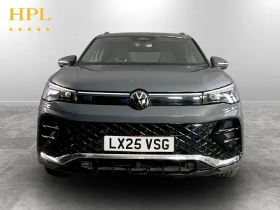Usado VW Tiguan R-line 204 CV (150 kW) 2025 Gris SUV