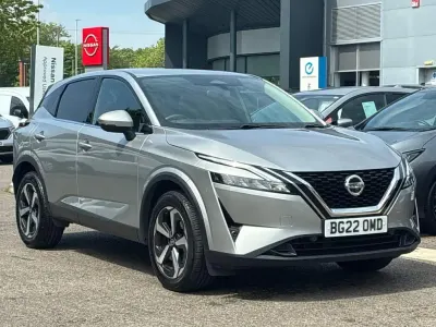 Used Nissan Qashqai N-Connecta 155 HP (114 kW) 2022 Silver SUV