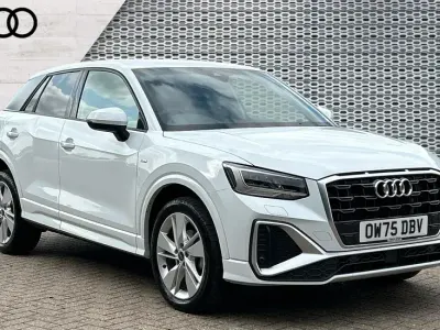 Used Audi Q2 S-Line 150 HP (110 kW) 2025 White SUV