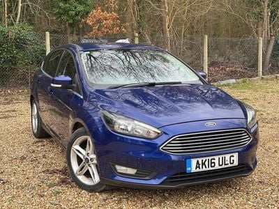 Used Ford Focus Zetec 2016 Blue Hatchback