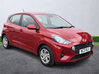 Used Hyundai i10 SE 67 HP (49 kW) 2021 Red Hatchback