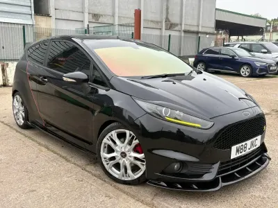 Używany Ford Fiesta ST 2014 Czarny Hatchback