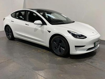 White Used 2022 Tesla Model 3 RWD Sedan | £20,498 (Fair price)