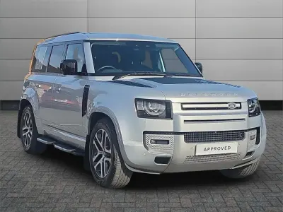 Usado Land Rover Defender 245 HP (180 kW) 2024 Prateado SUV